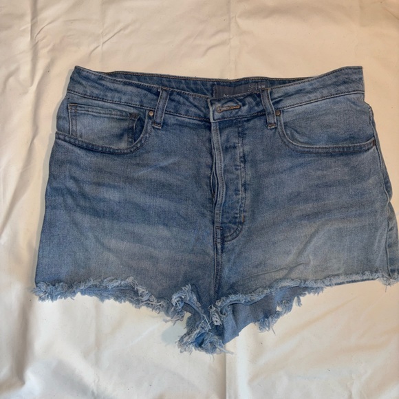 Jean Shorts Women’s Summer Wear Size 11/30 - Picture 1 of 6